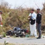 Derrapa, choca y fallece joven motociclista 