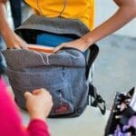Llama Secretaría de Educación a reforzar revisión de mochilas en escuelas