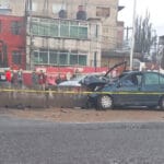 Choca en el muro de contención en la Toluca Naucalpan y muere 