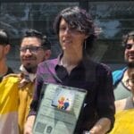 Dany, recibe la primera acta de nacimiento No Binaria del Edomex