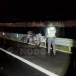 Queda irreconocible motociclista en la México Toluca 